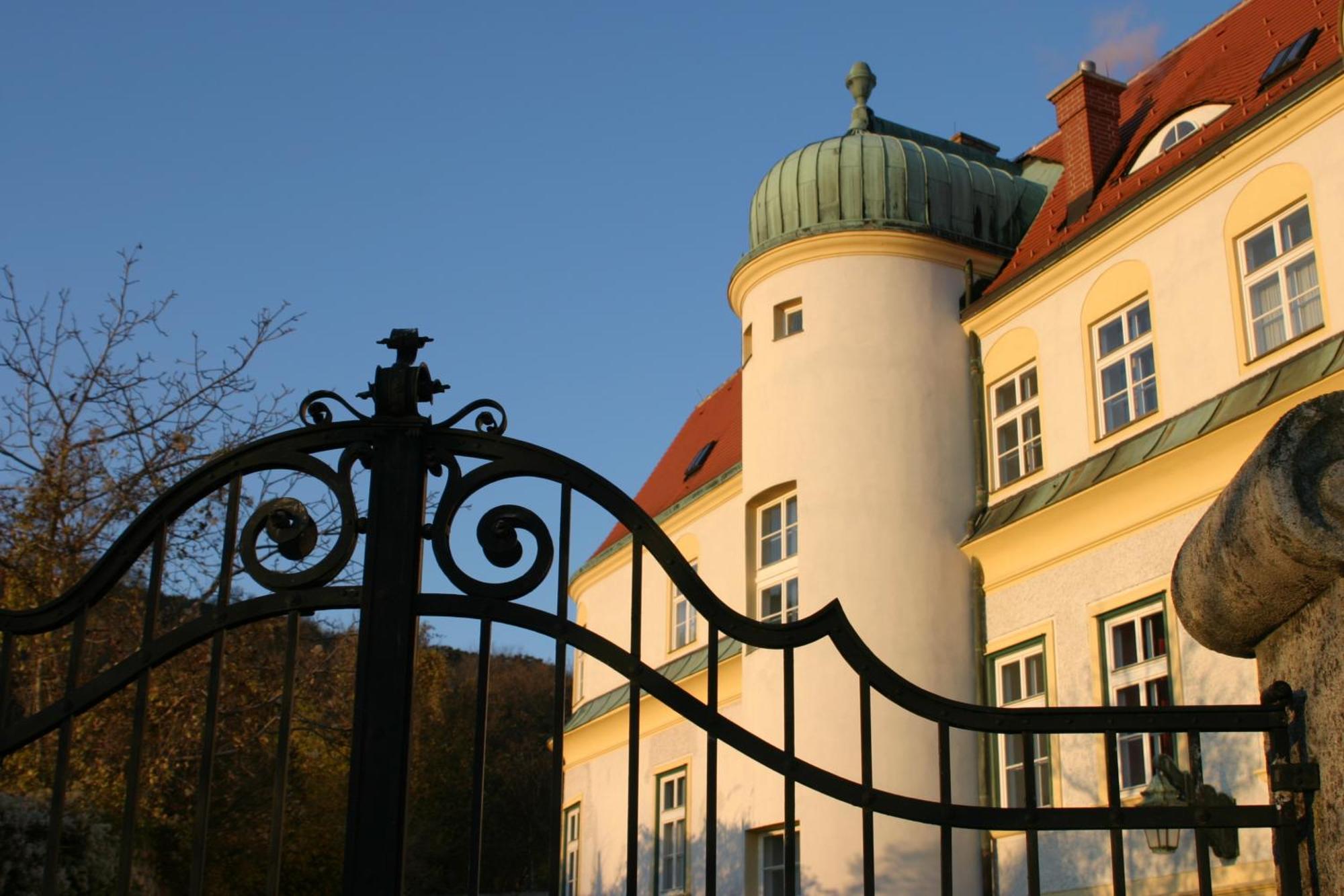 Schloss Gumpoldskirchen Eksteriør billede