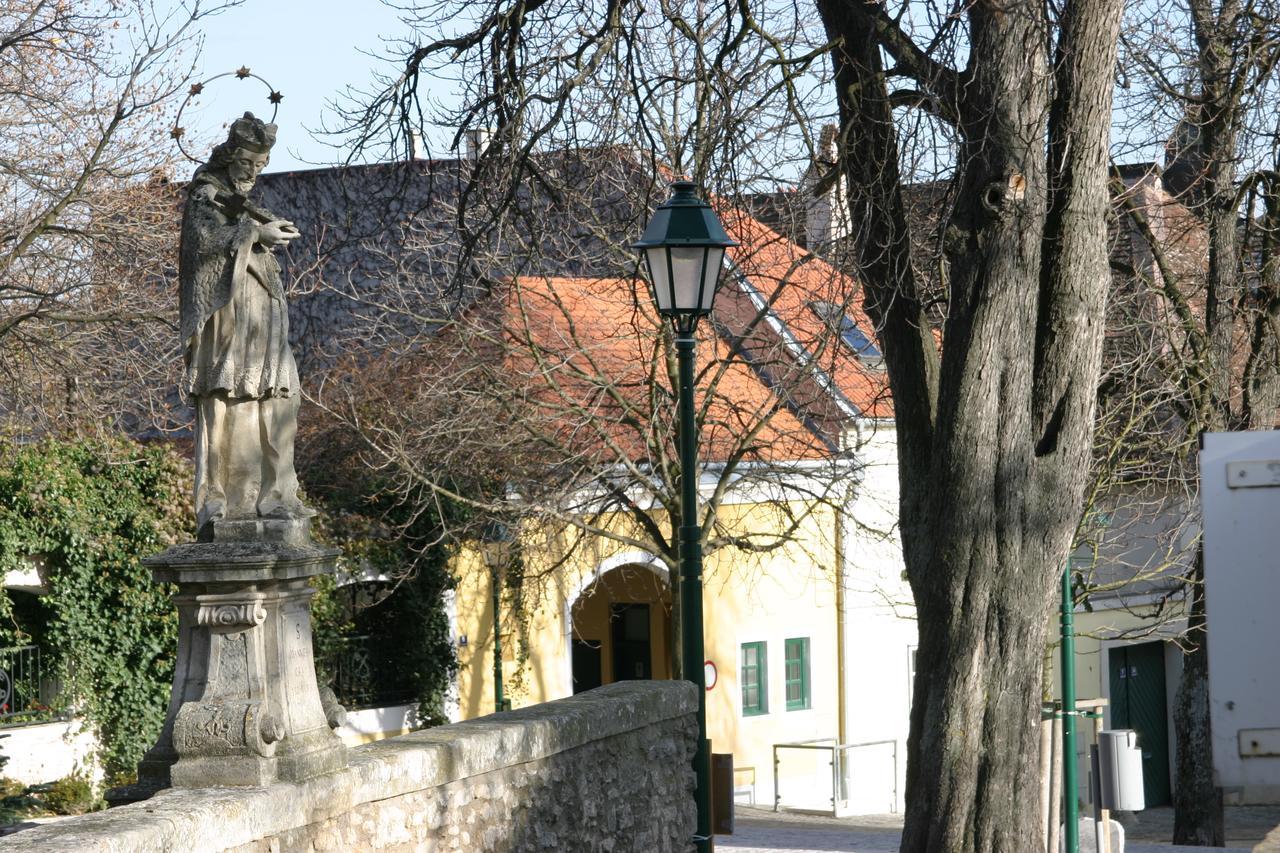 Schloss Gumpoldskirchen Eksteriør billede